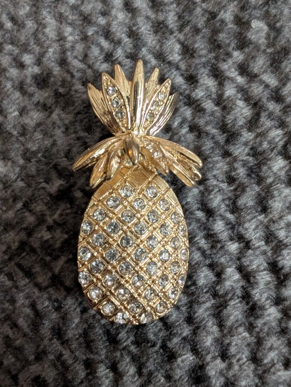 Vintage Gold Crystal Pineapple Brooch